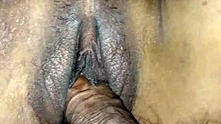 beautiful college girl opens chat