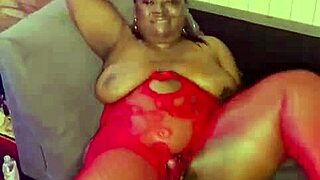 Sundaydogood614's Intense Lesbian Pussy Licking With Shaved Amateurs