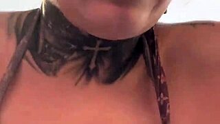 Fantastic wet pussy close to nature, amazing!