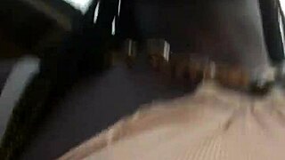 I wanna eat wit dis black african lady.