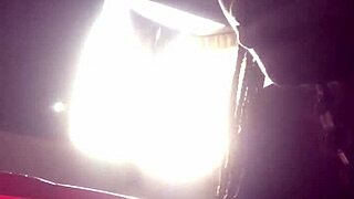 I wanna eat wit dis black african lady.