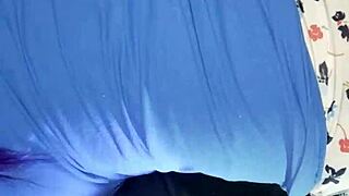 Couple heats up and fucks in the uber