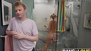 Helping my stepmom with her big tits and ass in pov. 😉