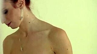 wow, this delicate redhead babe fingers herself so softly solo.