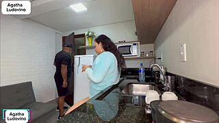 Me reencontrei com o jota e ele fodeu meu bucetinha