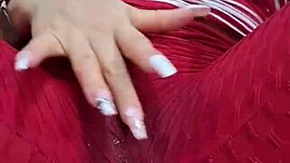 Hacen delicias con pantys mojados y conversación sucia