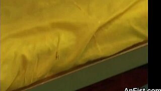 Nasty Lesbians Fist Fuck Anals?