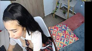 new camgirl mía lópez horny and sexy on webcam.