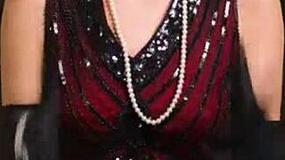 Tämä isotissinen blondi alusvaatteissa sai pillunsa lyödyksi kovaa