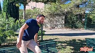 Kyara aude et stella trio de coquines se partagent une bite