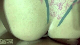 i ordered a snack and the delivery guy ate my pussy and came in my mouth