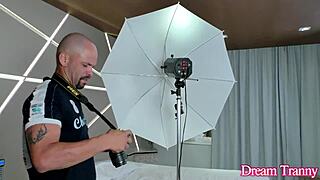 Big ass tranny julia alves seduces lucky photographer 😏