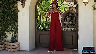 angel constance, this indian milf, shows her curves