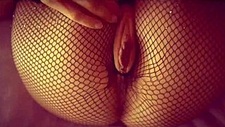 Teniendo sexo duro con linda bailarina en video casero