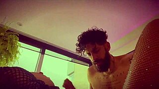 Teniendo sexo duro con linda bailarina en video casero