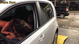 fui trocar óleo do carro e acabei pagando com a buceta fazer o que toda hora sem parar