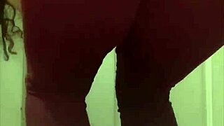 Teasing my curvy body and hot piss for you