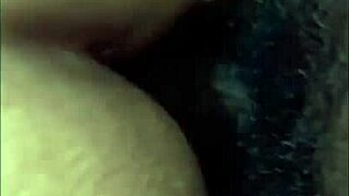 Evelyn foxx magrinha levando um enorme bbc todo dentro da buceta