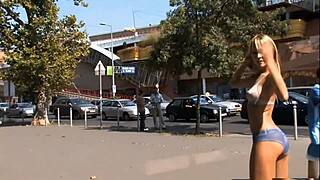 man, i luv watchin blue angel painted walkin public, so bold