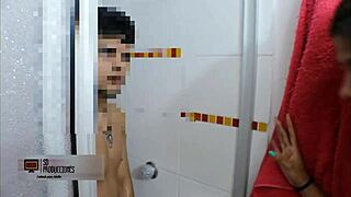 I'm fucking my sexy stepsister in the shower