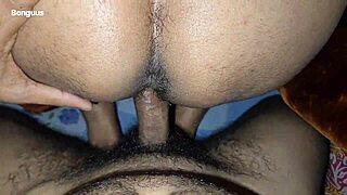 Sharing bed with stepmom turns horny at midnight, cum dripping everywhere 😈