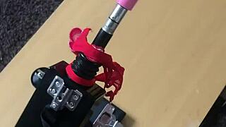 smooth operator seduces housewife in homemade amateur scene