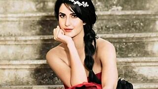 Indian Group Enjoys Erotic Fun In Bangalore