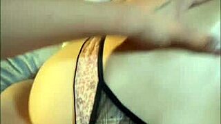 Amateur Fucking Huge Ebony Beauty in Lingerie