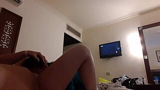 I Fucked My Girlfriend's Mouth in the Hotel Room with Lesbian Illusion Girls