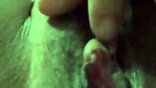 thick nugget wants to hang out with all guys