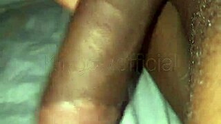 Watch this well-endowed guy cum in his handjob!