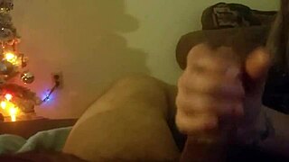 i relax with an oiled handjob ending in cumshot