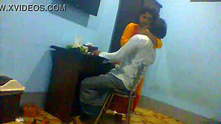 Craving Sex To Wet My Dry Heart With Passionate Kissing And Intense Encounters