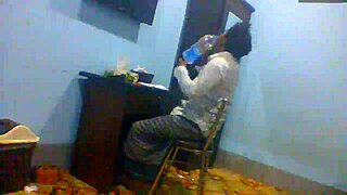 Craving Sex To Wet My Dry Heart With Passionate Kissing And Intense Encounters