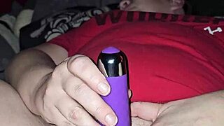 Solo milf cums hard showing off big pink pussy