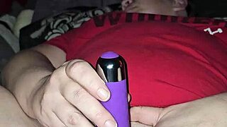 Solo milf cums hard showing off big pink pussy