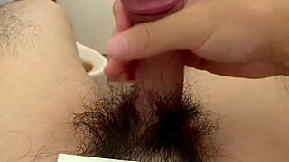 Collection of solo performances by asian amateurs in japan