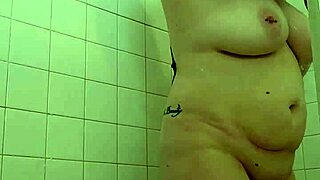 Shower Session With Domme Mommy!