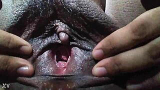 Hey, check out my Asian-Ebony pussy on display 😘