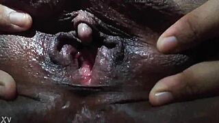 Hey, check out my Asian-Ebony pussy on display 😘