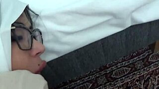 Arab Homemade Sex with Big Ass Milf Ends in Cumshot