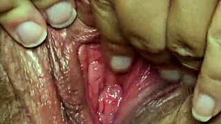 Preggo milf reaches climax in steamy home video footage