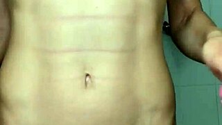 Horny Hottie Reaches Crazy Orgasm in Shower