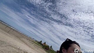 ganhei gozada na boca do tatuado gostoso que conheci na praia