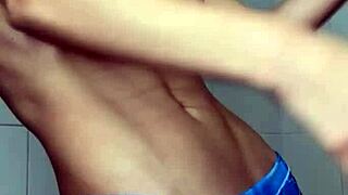 Horny Hottie Reaches Crazy Orgasm in Shower