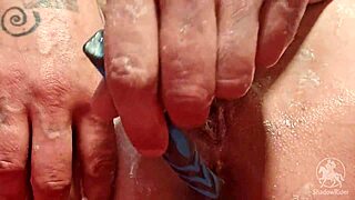 i shave my pussy clean in the bath for you