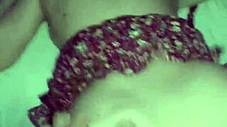 como me encanta cuando me ponen de perrito y me parten en dos