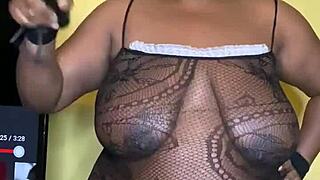 Ebony femdom verifies her skills