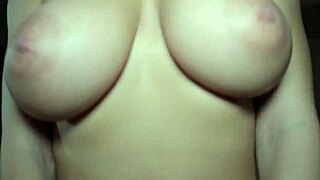 hermosa tetona con lunar sexy gets homemade creampie