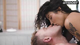 Vanessa Sky pussy pounded by big dick stranger